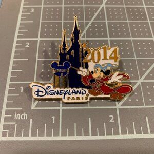 Disneyland Paris Mickey Sorcerer with Castle enamel pin